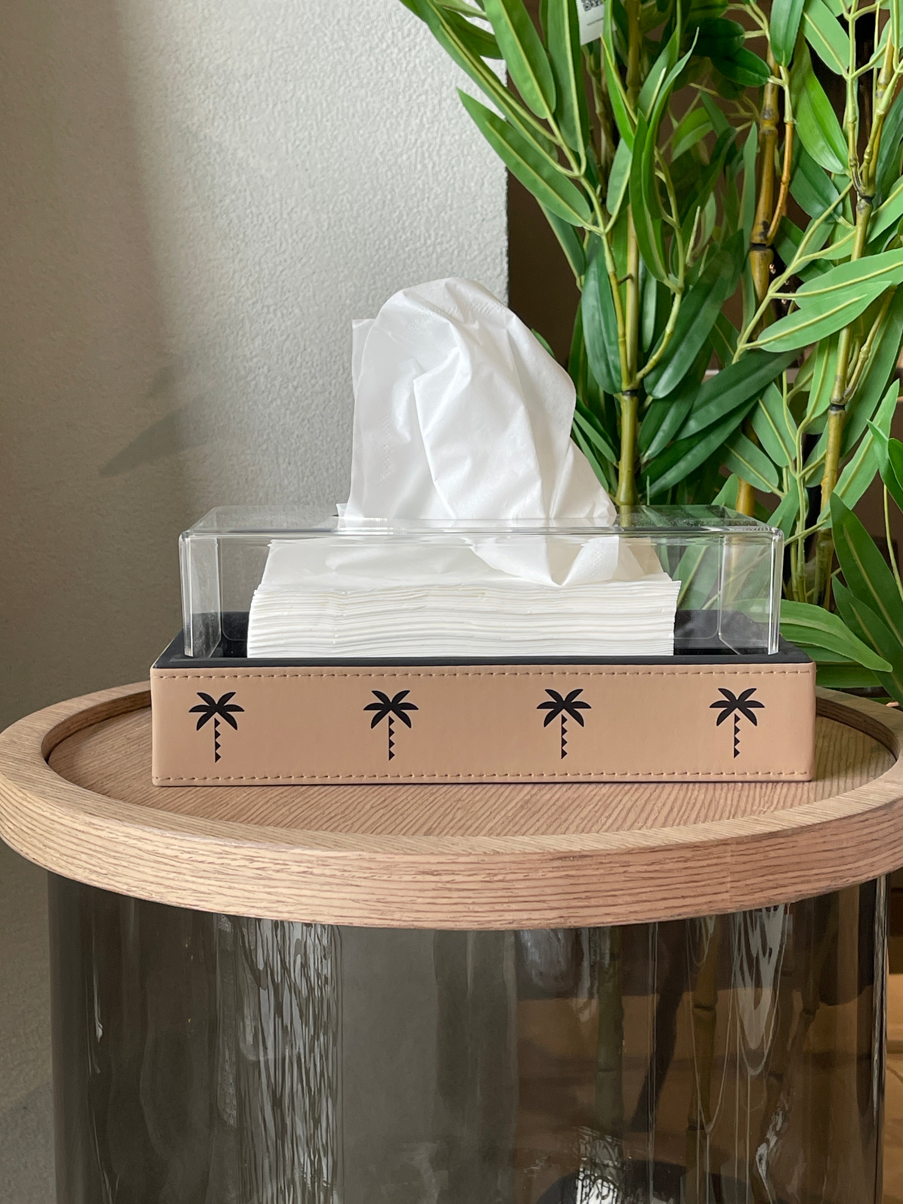 Tissue box