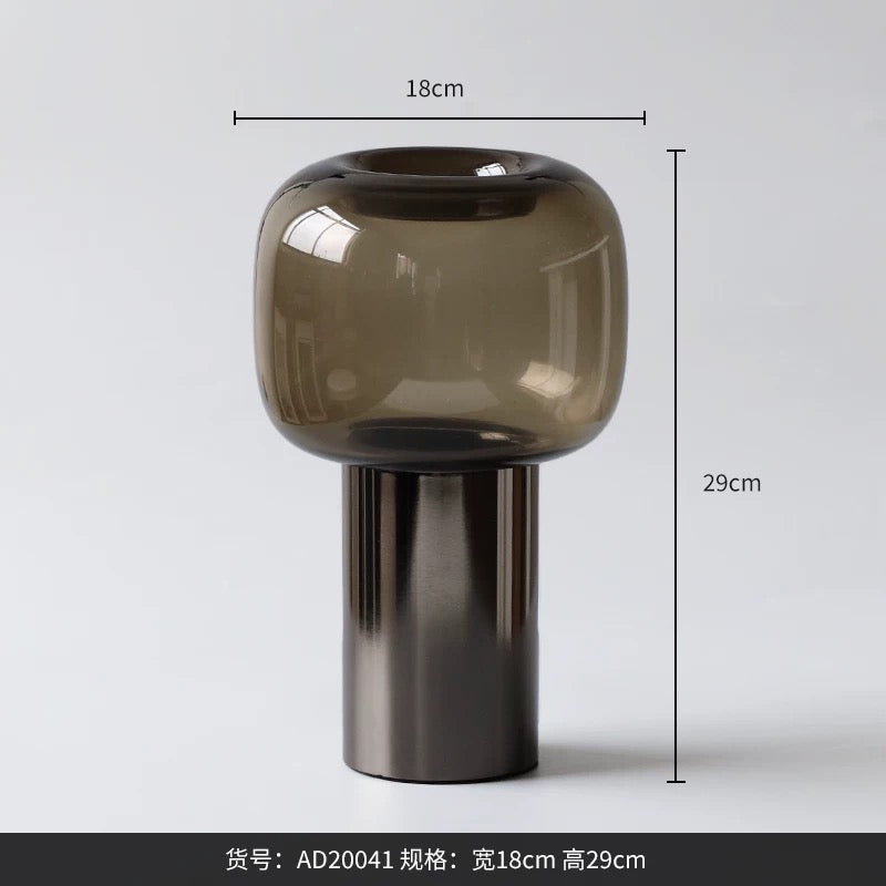 Glass vase