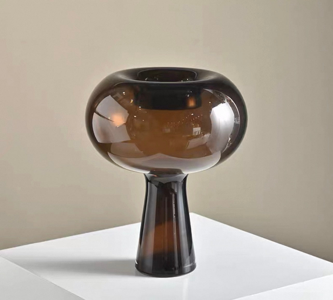 Glass vase
