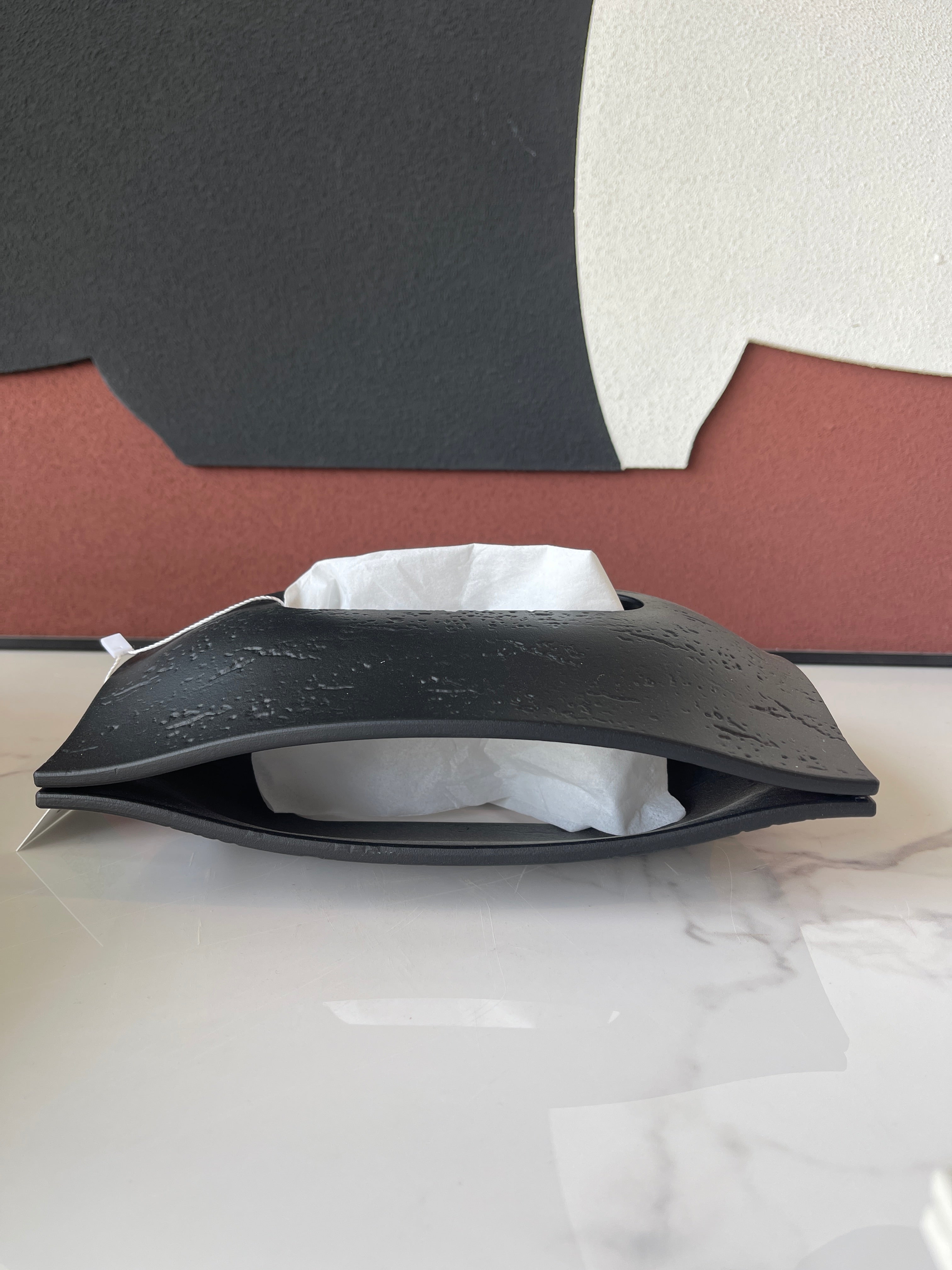 Tissue box