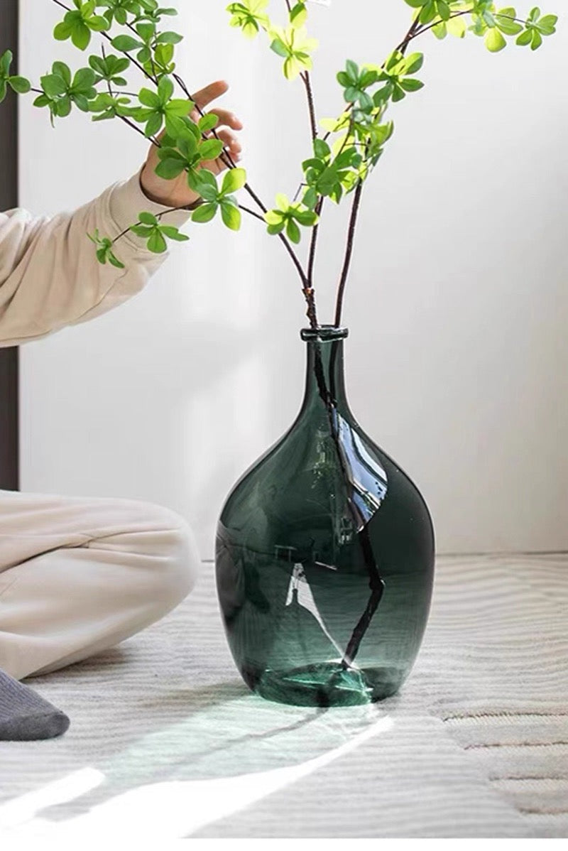 Glass vase